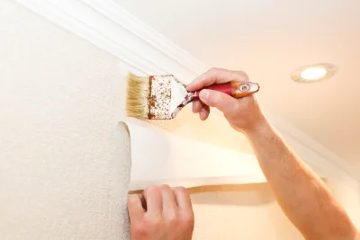 Pose de papier peint au Sourd — revêtements muraux et toiles de verre
